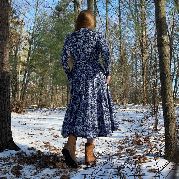 90s Laura Ashley Floral Dress - Picture 4 of 16